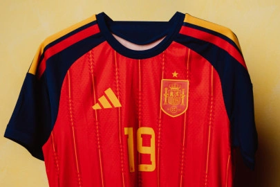 card La camiseta de España para el mundial 2026